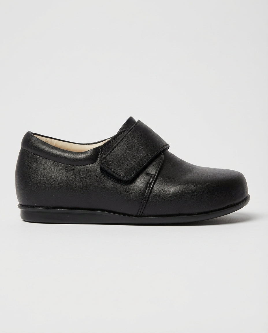 Boys black everyday leather shoe — front view