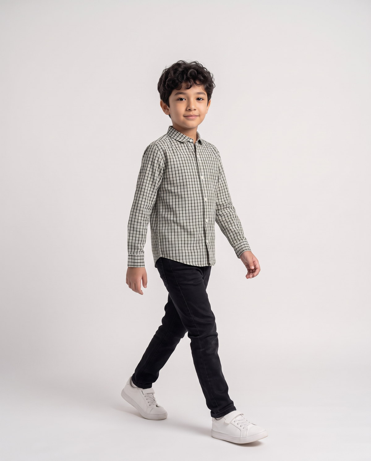GREEN CHECKERED BUTTON UP