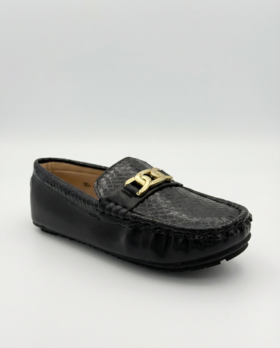 Boys noir black mini leather loafer — three-quarter angle