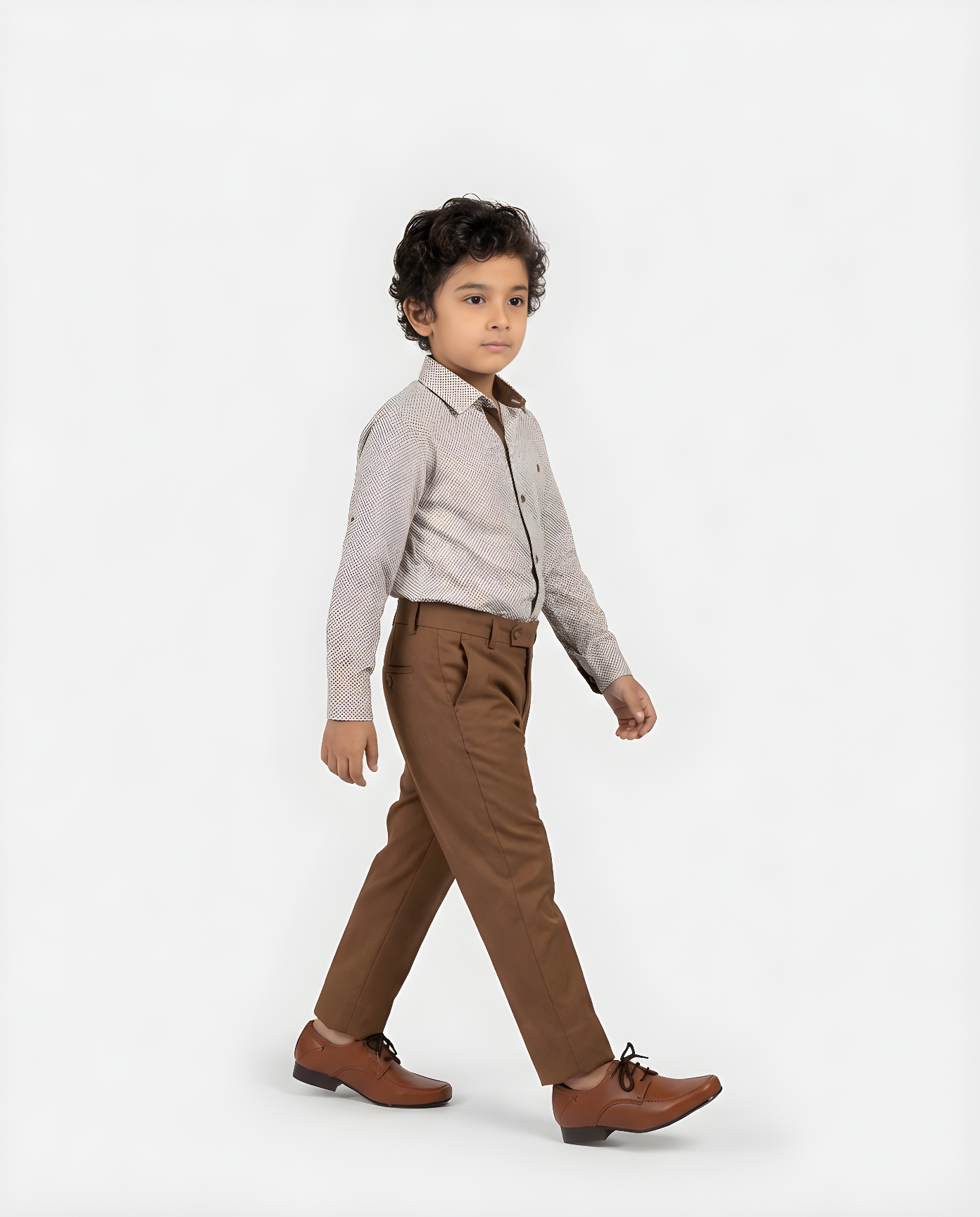 Boys cognac modern derby shoe — side profile