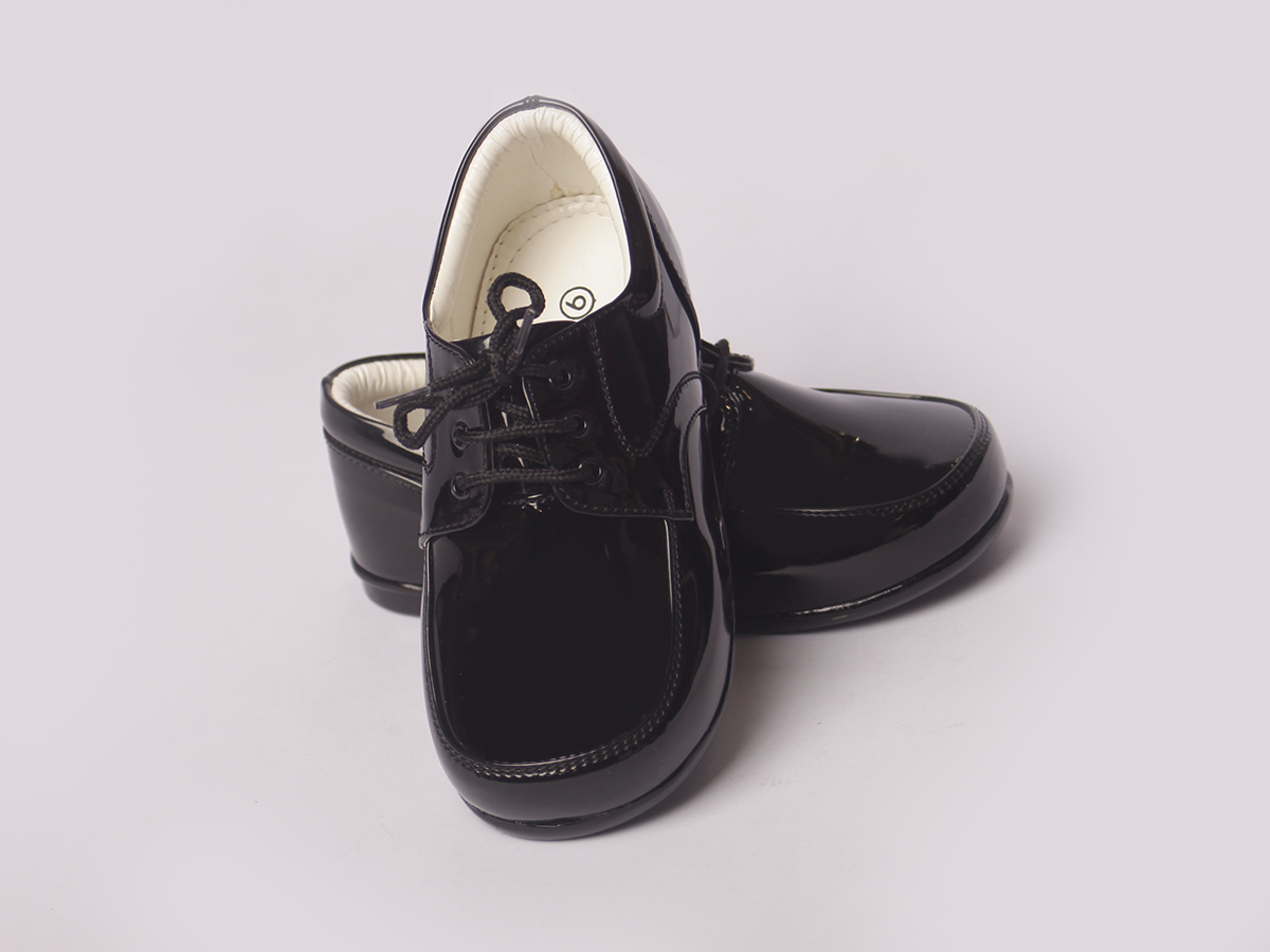 ROYAL LACE SHINY BLACK