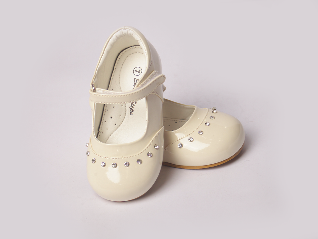 Cream Fairy Shoe girls shoe side profile — Little Giants