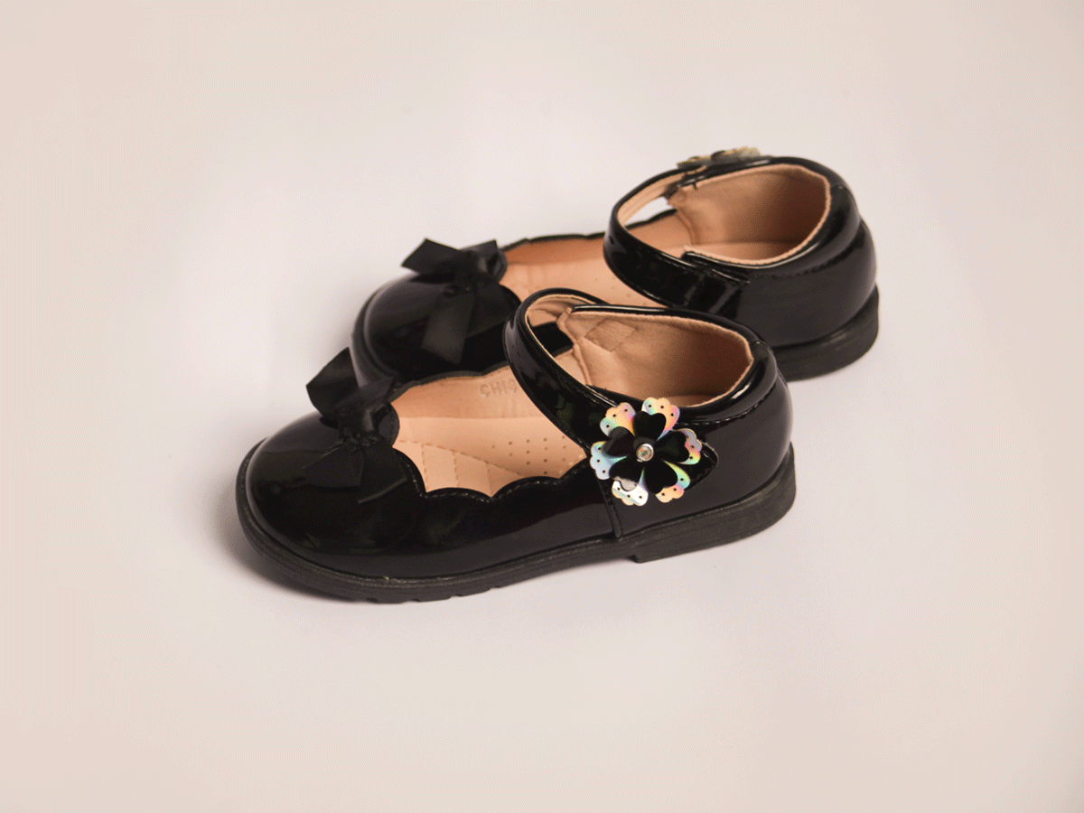 KELSI FLOWER STRAP BLACK