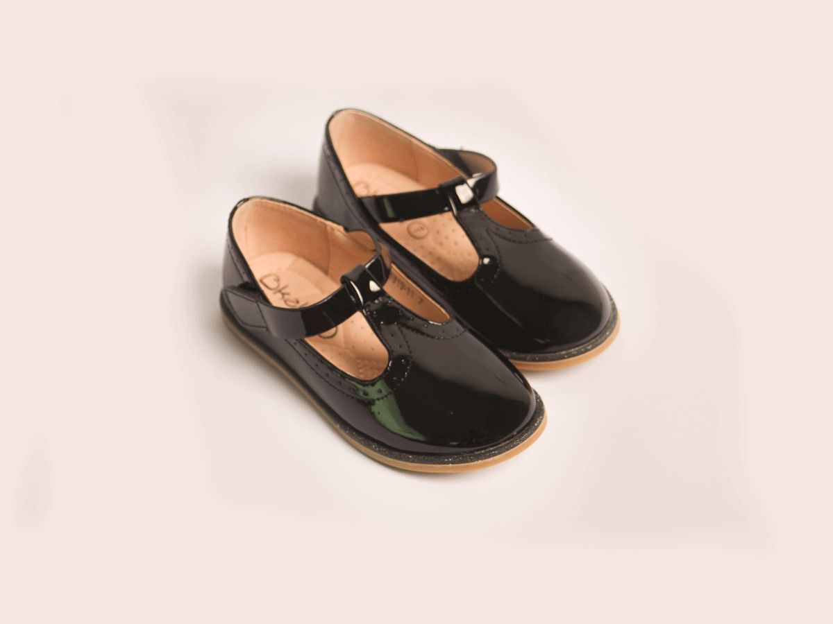 Black Round-Tip Shoe girls shoe toe detail — Little Giants