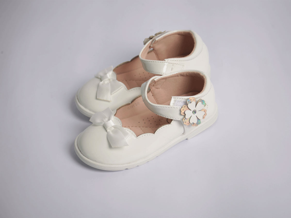 KELSI FLOWER STRAP WHITE